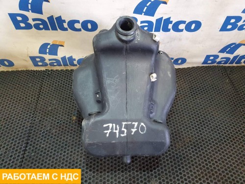 Бачок омывателя лобового стекла