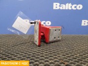 Петля двери правая